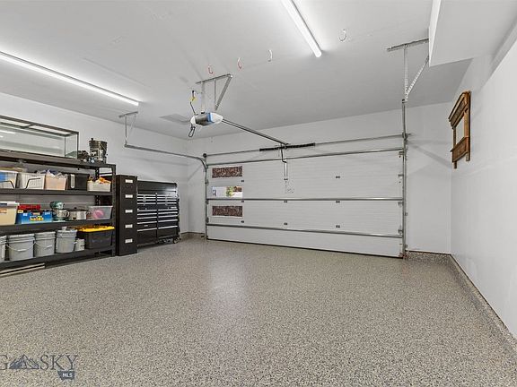 4th image of 20 Westgate Ave