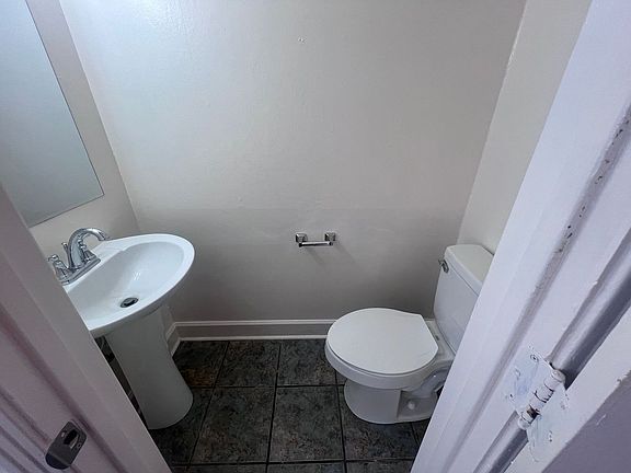 5th image of 1041 Woods Ferry Rd #14