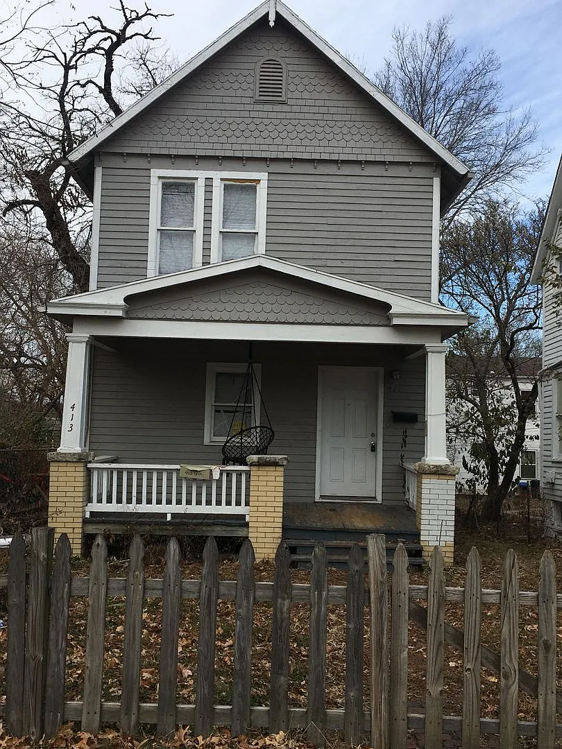 Building Photo - 411 SW Tyler St #413