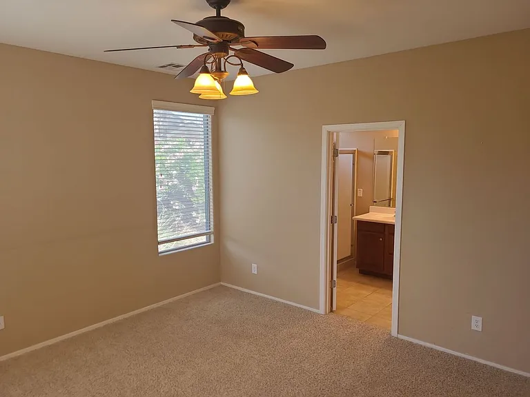 4457 E Carob Dr — Photo 12