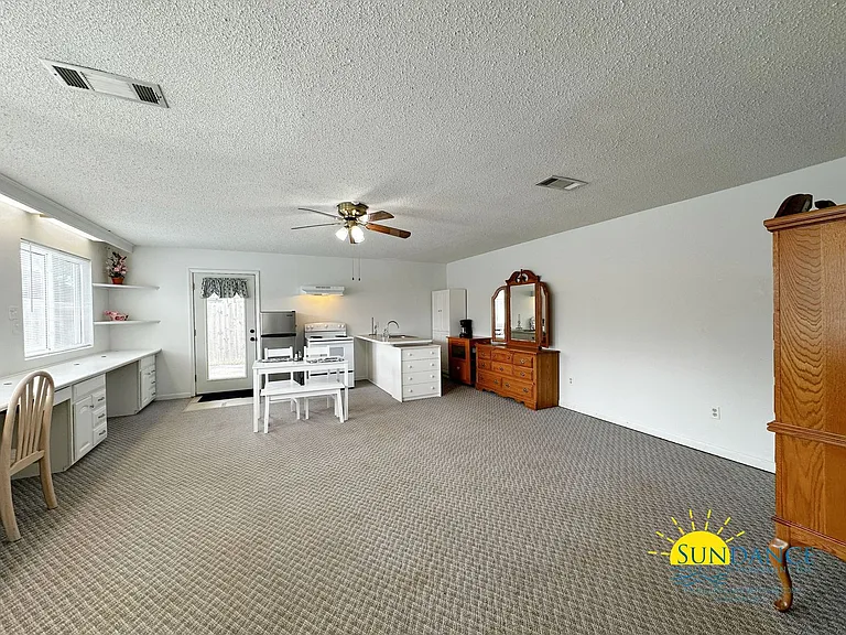 503B Amelia St — Photo 3