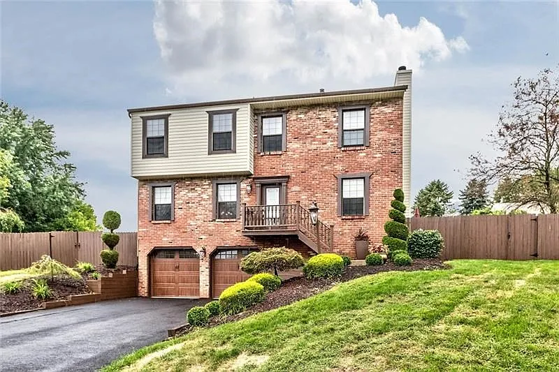 3512 Countrywood Dr photo 1