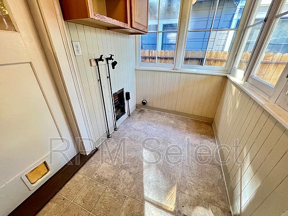 5th image of 1903 E St