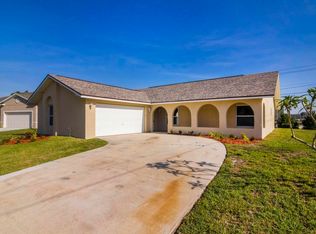 421 Harwood St NE, Palm Bay, FL 32907