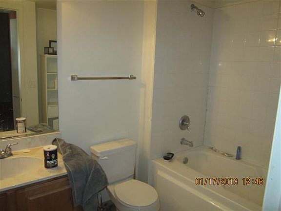 5th image of 125 E 13th St Unit 1015
