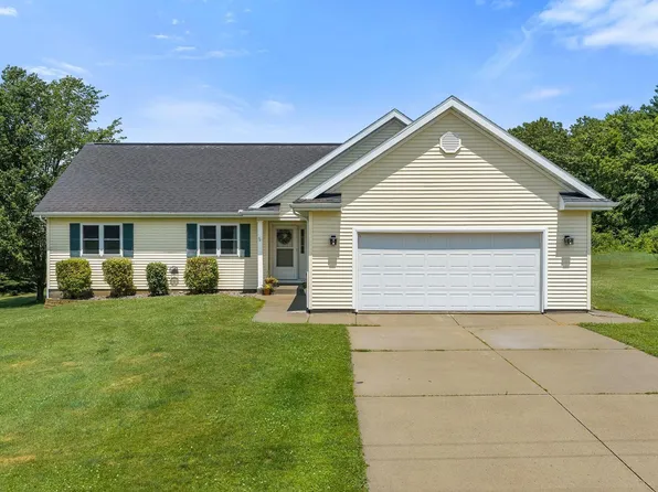 E8080 E Lake Virginia Rd, Reedsburg, WI 53959