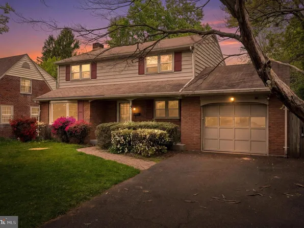 323 S 5th St, North Wales, PA 19454
