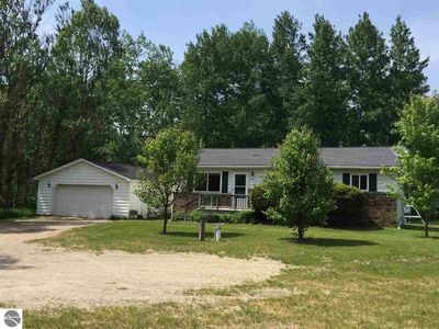 868 W Sleights Rd, Traverse City, MI, 49696