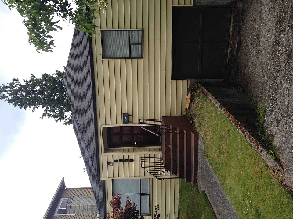 2nd image of 6808 36th Ave NE