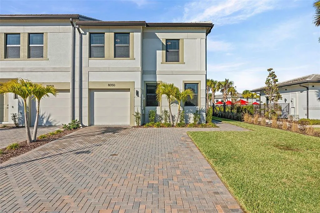 14506 Stellar Pl — Photo 1