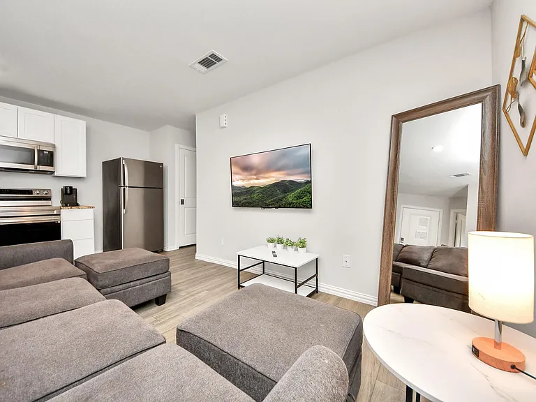 9027 Madera Rd #B — Photo 6
