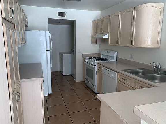 5th image of 8448 Majestic View Ave