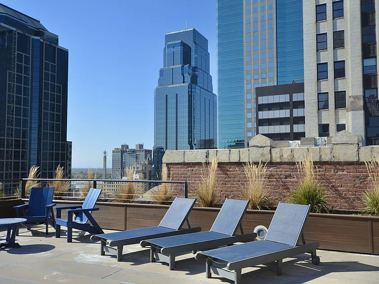 Professional Building Lofts — Photo 7