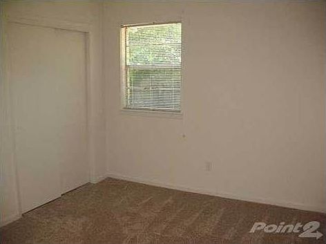 4th image of 3020 Baronne St
