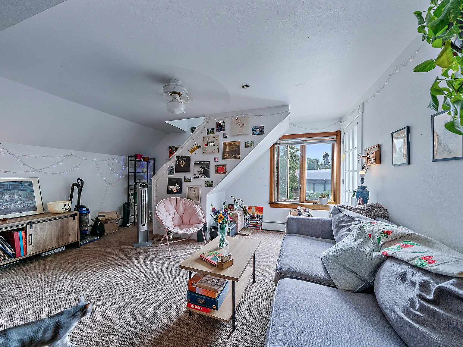 3 bed, 2000 sqft, $2,500 — Photo 2