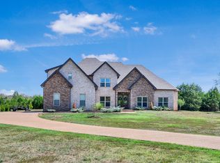 10494 Powells Chapel Rd, Lebanon, TN 37090