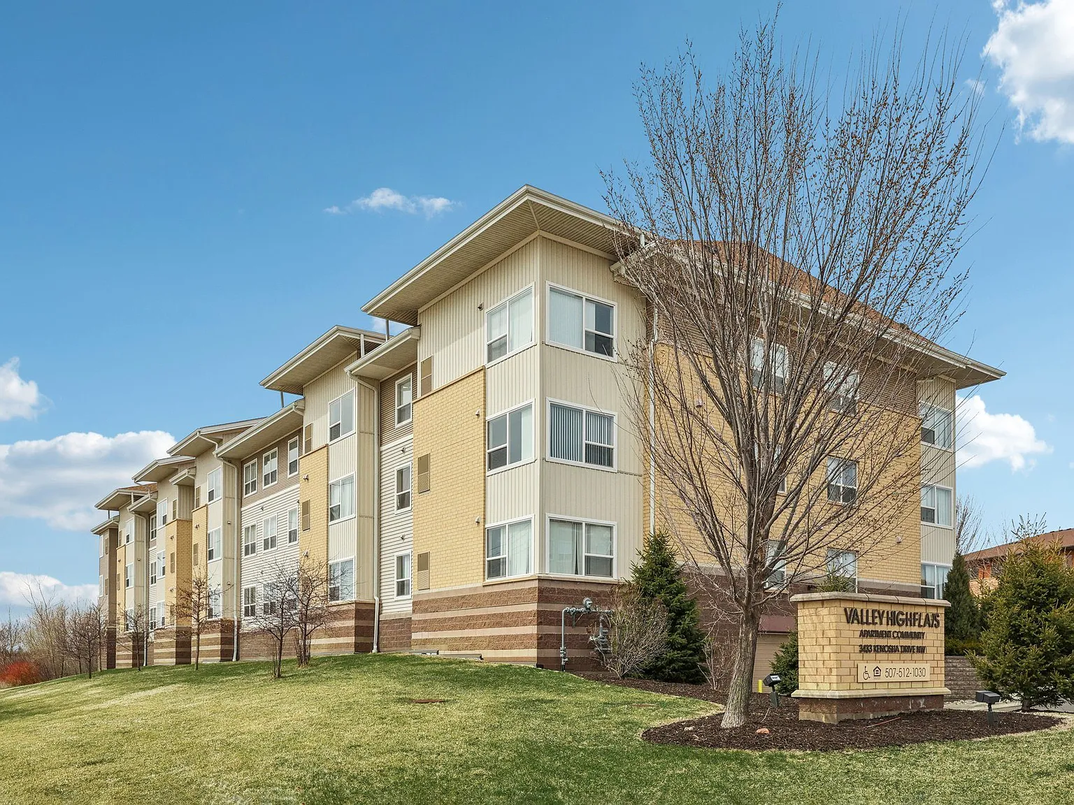 Valleyhigh Flats — Photo 3