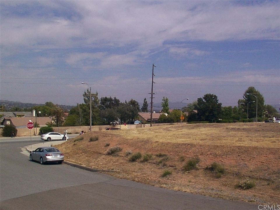 1st image of 264 Tiffany Ln