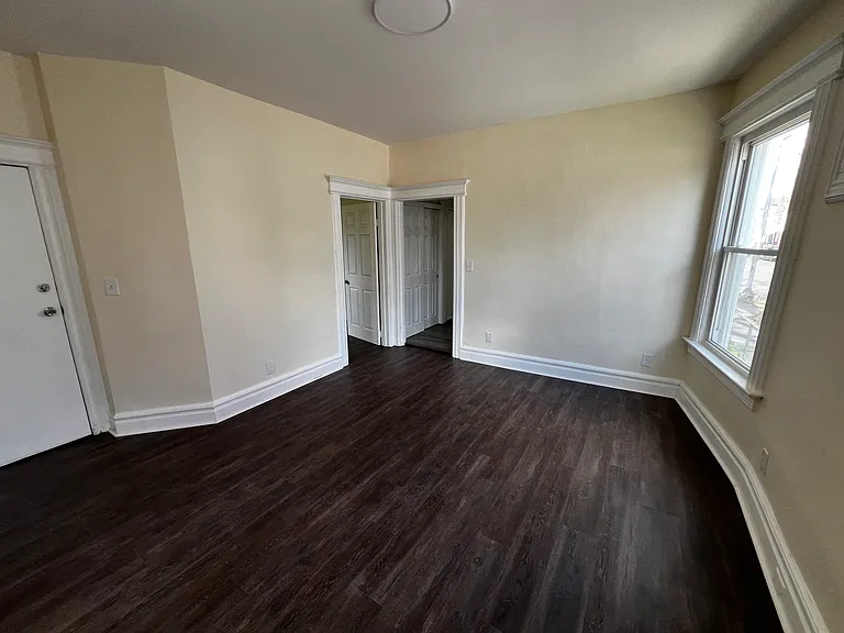 64 Eaton Pl #2 — Photo 17