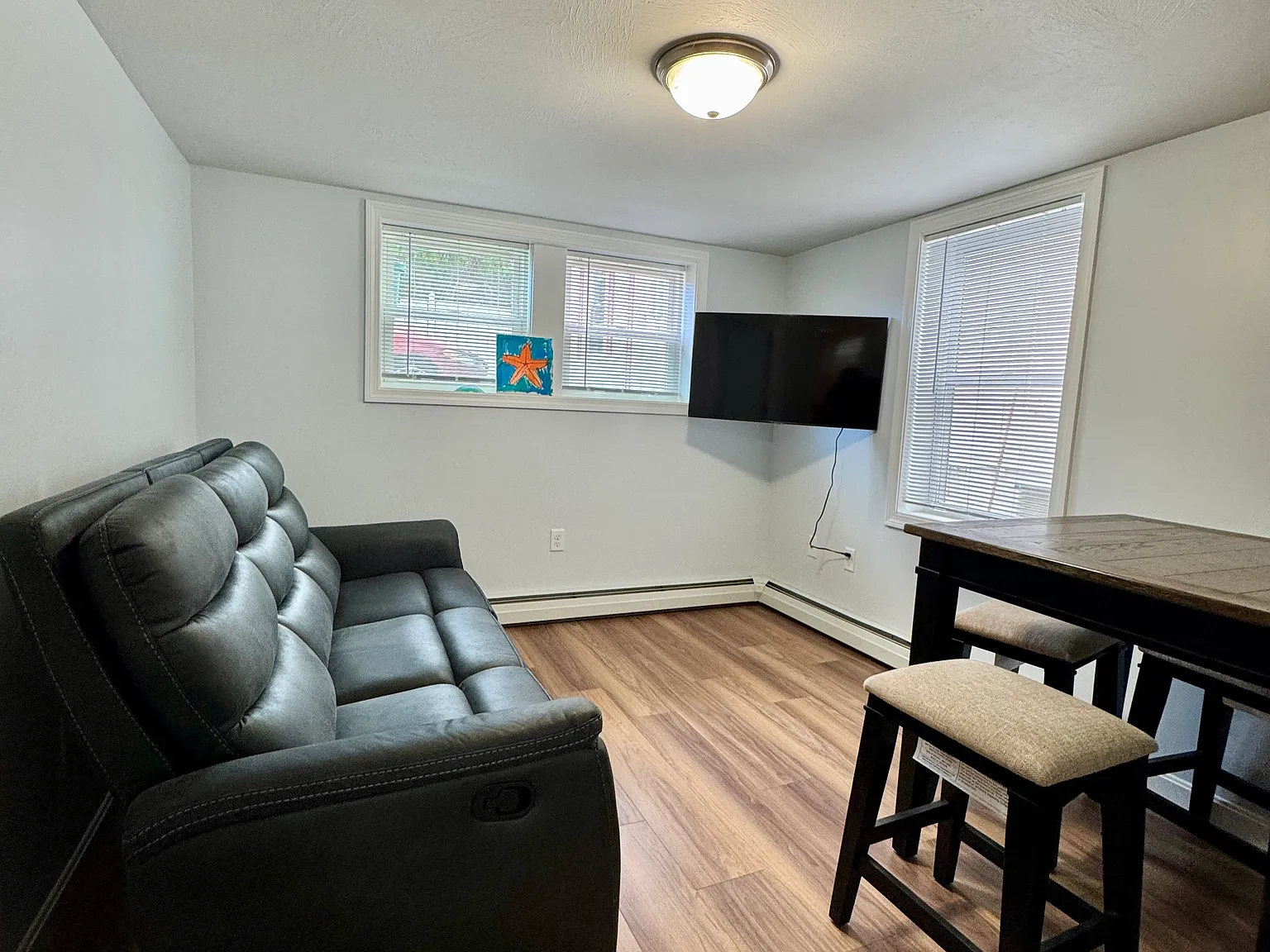 3 Q St — Photo 1