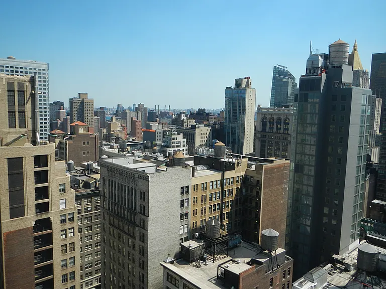 325 5th Ave #30D — Photo 22