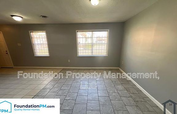 5th image of 4064 Knob Dr