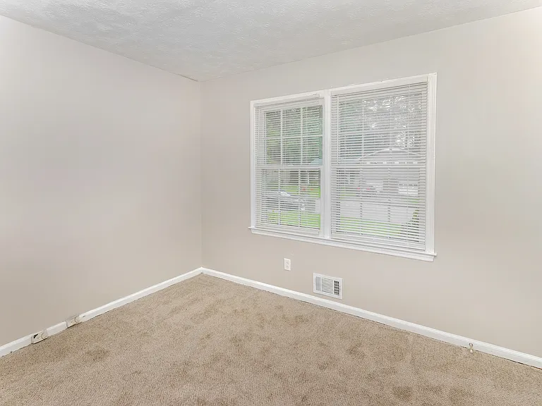 5645 Morning Creek Cir — Photo 19