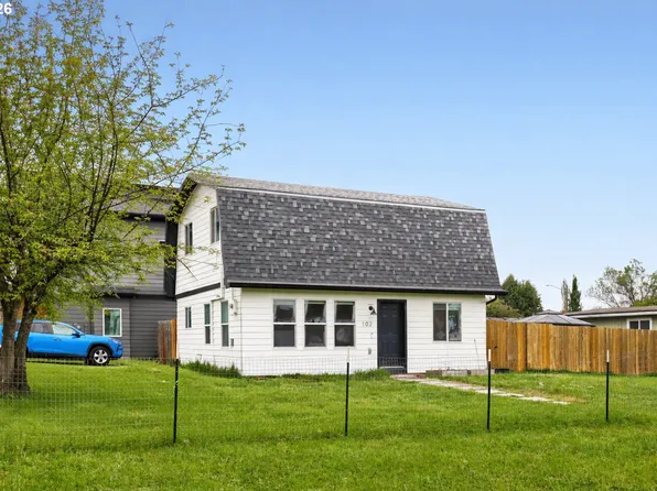 102 SE 3rd St, Battle Ground, WA 98604