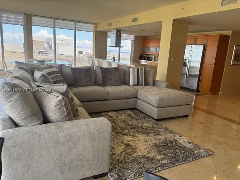 100 Lincoln Rd #Penthouse 4 — Photo 3