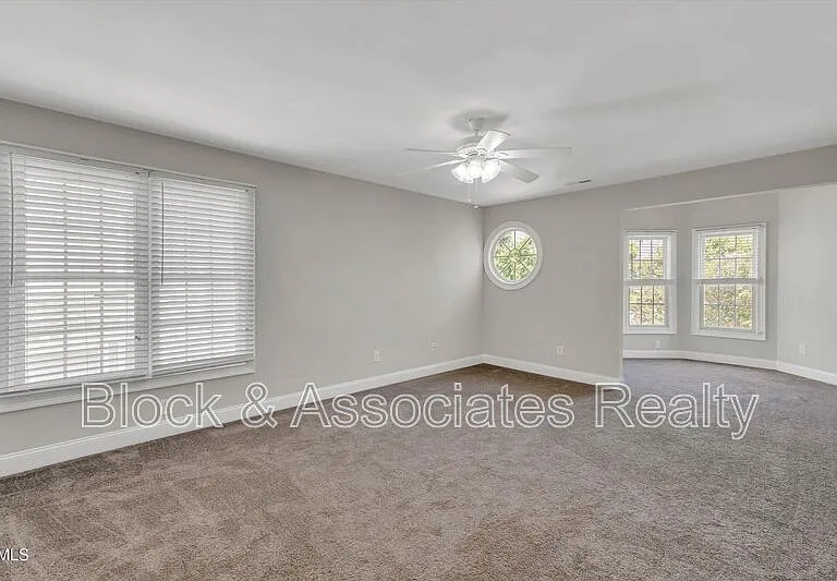 109 Old Savannah Dr — Photo 13