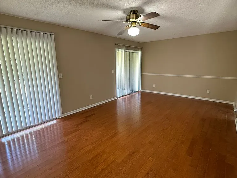 130 Jasmine Woods Ct #9D — Photo 39