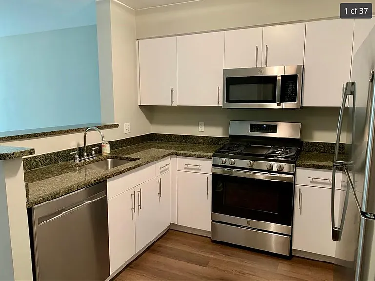 1000 New Jersey Ave SE #209 — Photo 3