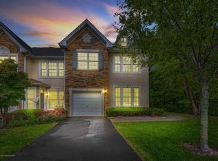 15 Osprey Dr, Old Bridge, NJ 08857