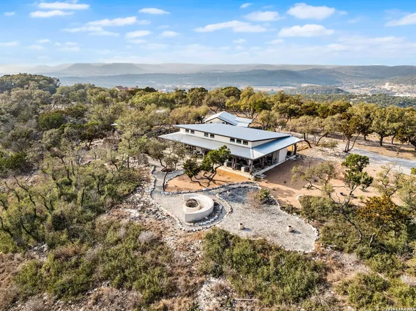 1191 Saddleback Ridge, Bandera, TX 78003