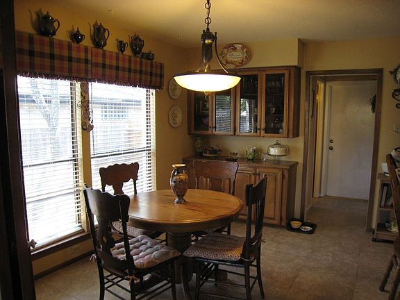 breakfast nook
