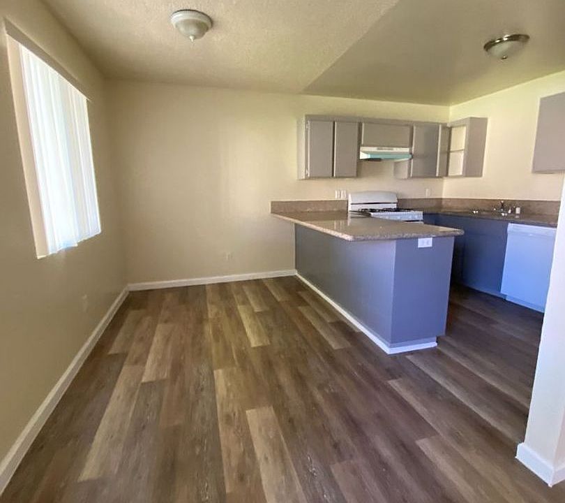 1st image of 11595 White Ave APT 18