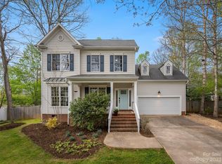 1047 Columbine Rd, Asheville, NC 28803