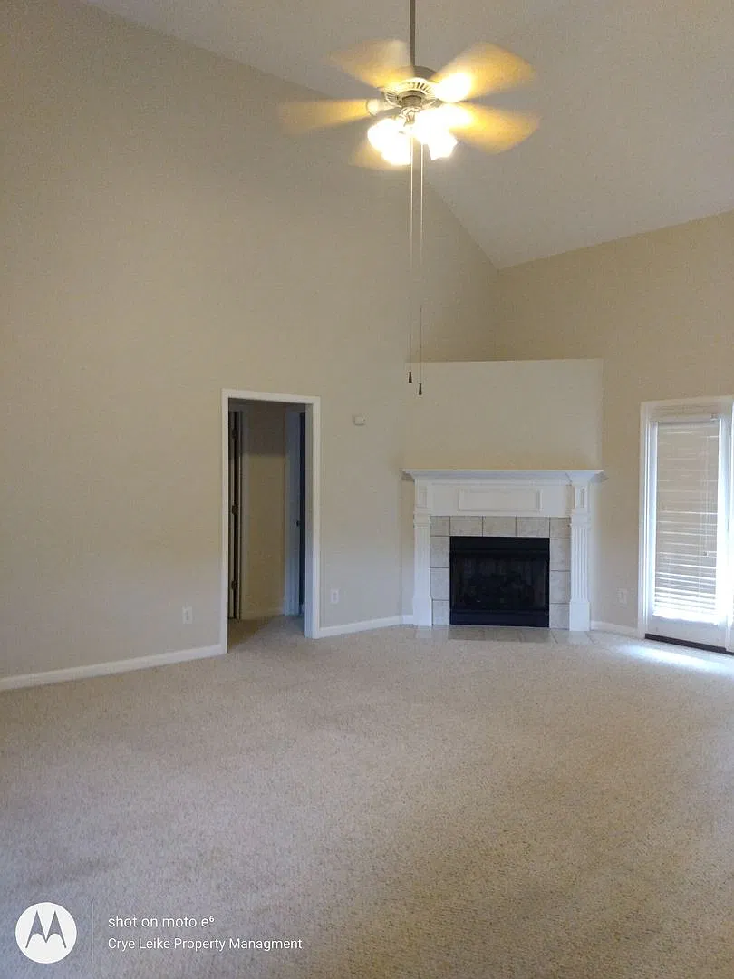 Coming Soon Lovely 3 bedroom home with bonus in a great location with easy access to I24 — Photo 4