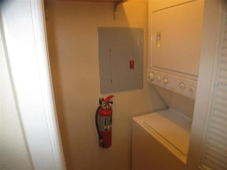 199 Afton Sq #210 — Photo 16