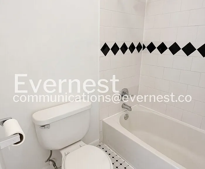 2325 McClellan Ct — Photo 19
