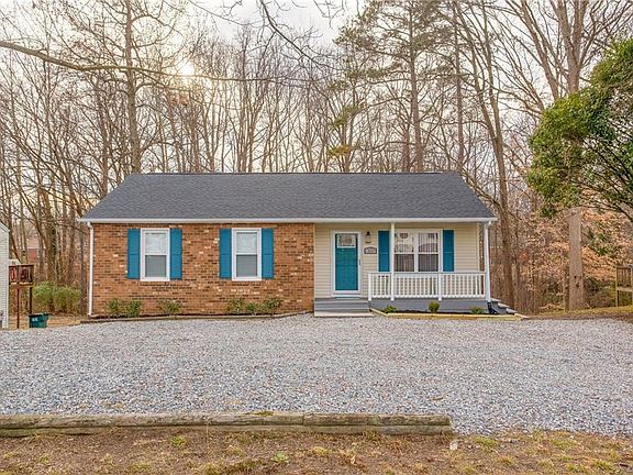 3rd image of 1809 Debbie Ln