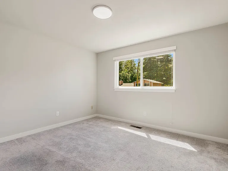 2206 SE 21st St — Photo 8