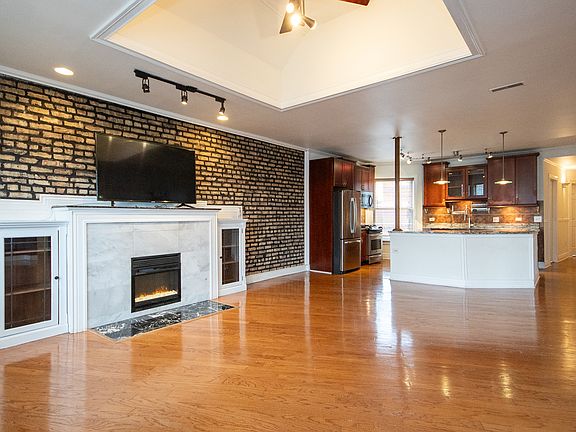 2nd image of 7612 N Rogers Ave APT 3