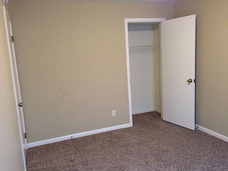 6721 Pleasantview St NE — Photo 19