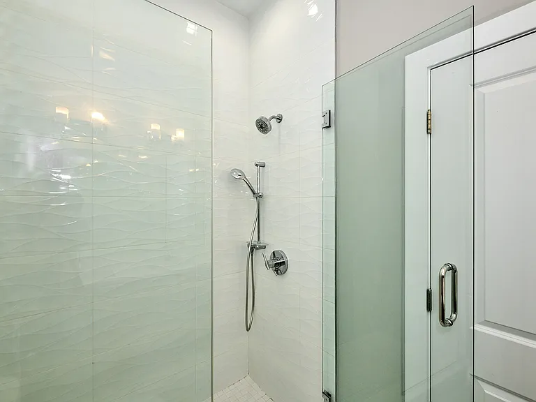 1752 W 18th Pl #2S — Photo 5