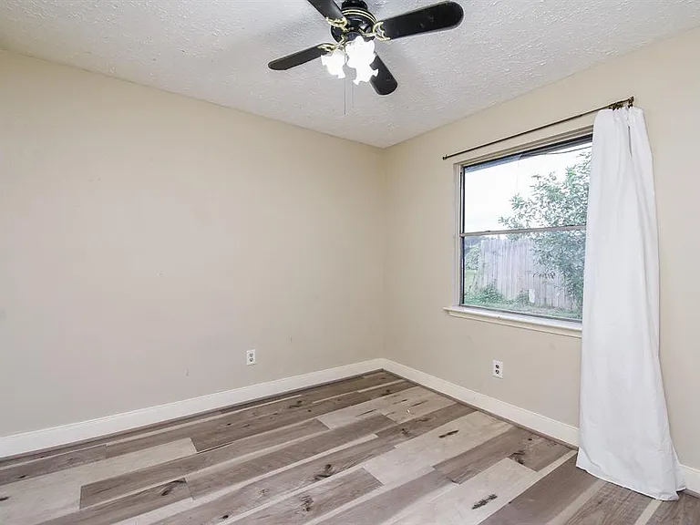 7117 Haven Creek Dr — Photo 4