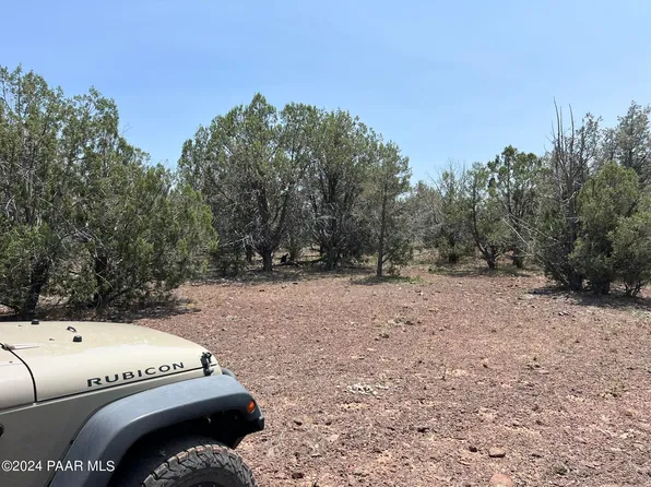 121B Camp Rd, Ash Fork, AZ 86320