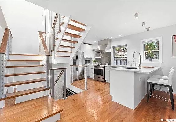 2nd image of 11035 64th Ave #6AB