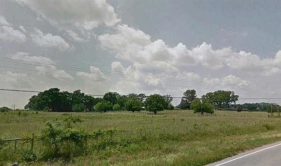 2nd image of 720 Belton Hwy