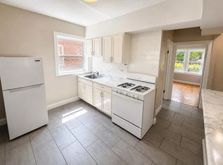 3055 W 56th St APT 2, Chicago, IL 60629